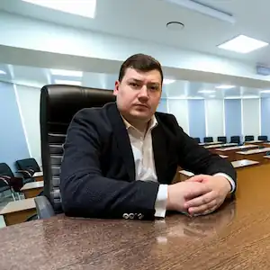 Валентин Ходаков – управляющий партнер, практикующий специалист по представлению интересов в закупках